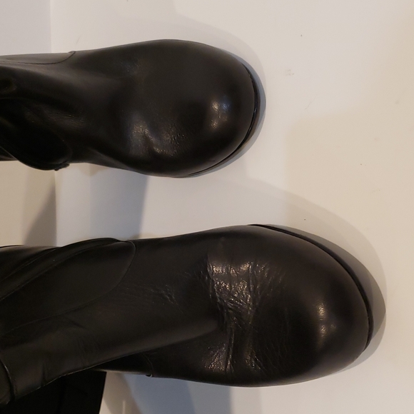 Cole Haan Air Jalisa Black Leather boots with Suede, slide zipper closur - Picture 9 of 16